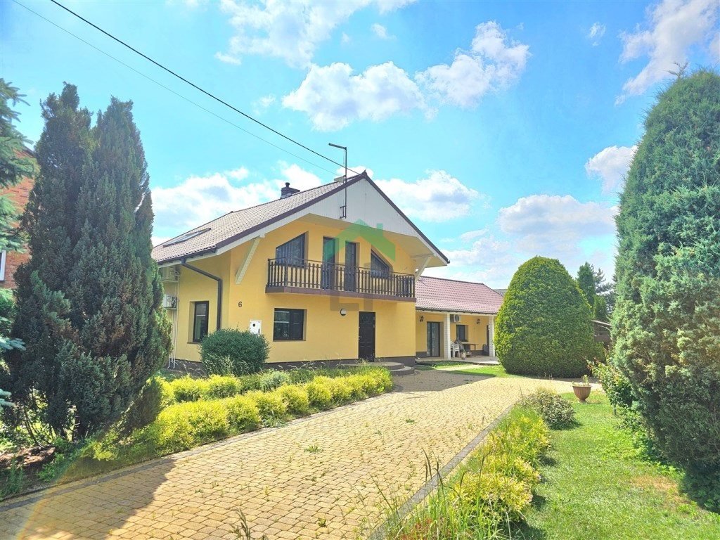 Dom na sprzedaż Łabędź  170m2 Foto 1