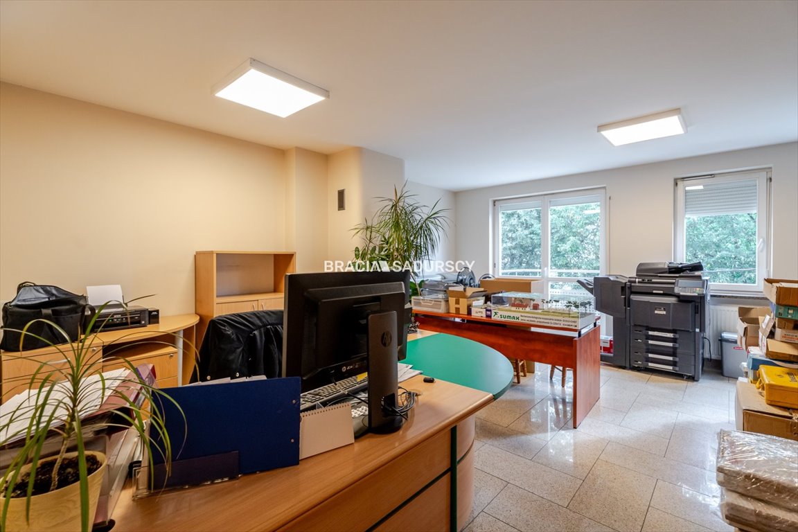 Zapraszam do wynajęcia 72 m² przestronnego lokalu z garażem w Krowodrzy Kraków, Krowodrza, Azory, Modrzejewskiej  72m2 Foto 1