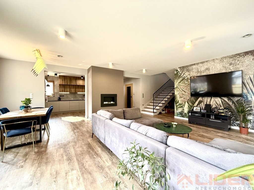 Przestronny dom 208 m² z garażem i dużą działką. Horodniany  208m2 Foto 1