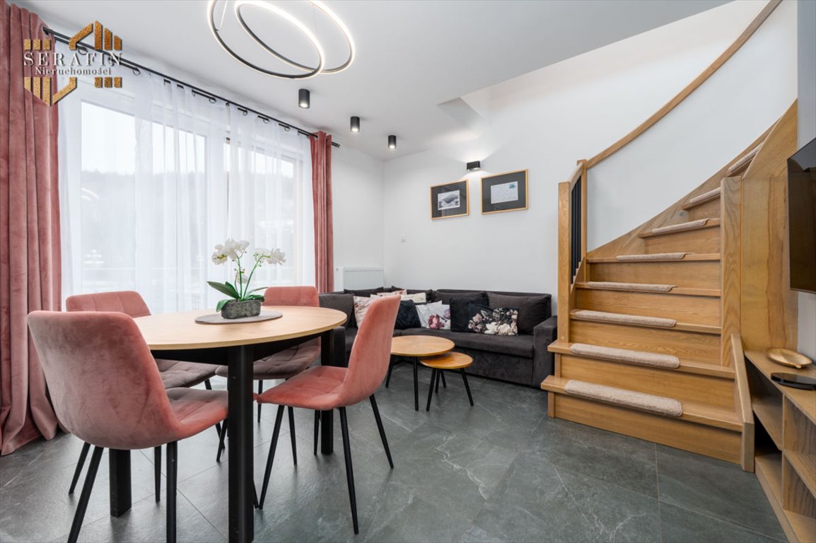 Dwupoziomowy apartament z widokiem na góry w centrum Karpacza Karpacz, Kąpielowa  43m2 Foto 1