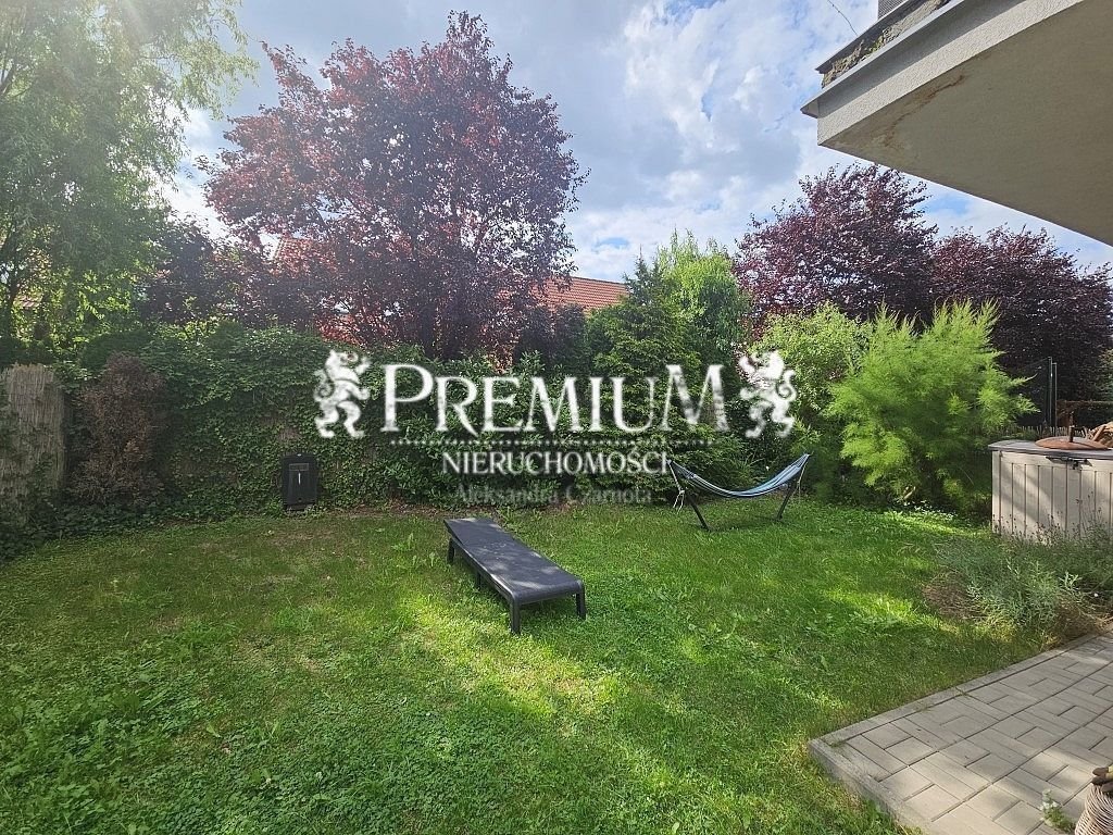 Mieszkanie trzypokojowe na sprzedaż Kiełczów, Kiełczów  63m2 Foto 1