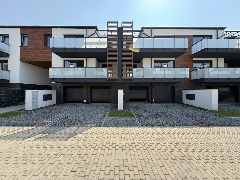 Polecam 4-pokojowe mieszkanie 66m² z tarasem, garażem i komórką Rzeszów  66m2 Foto 1
