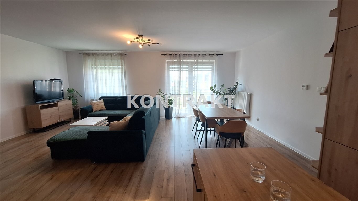 Dwupoziomowe 102 m2 mieszkanie na Starych Stawach w Oświęcimiu Oświęcim, Stare Stawy, Sadowa  101m2 Foto 1