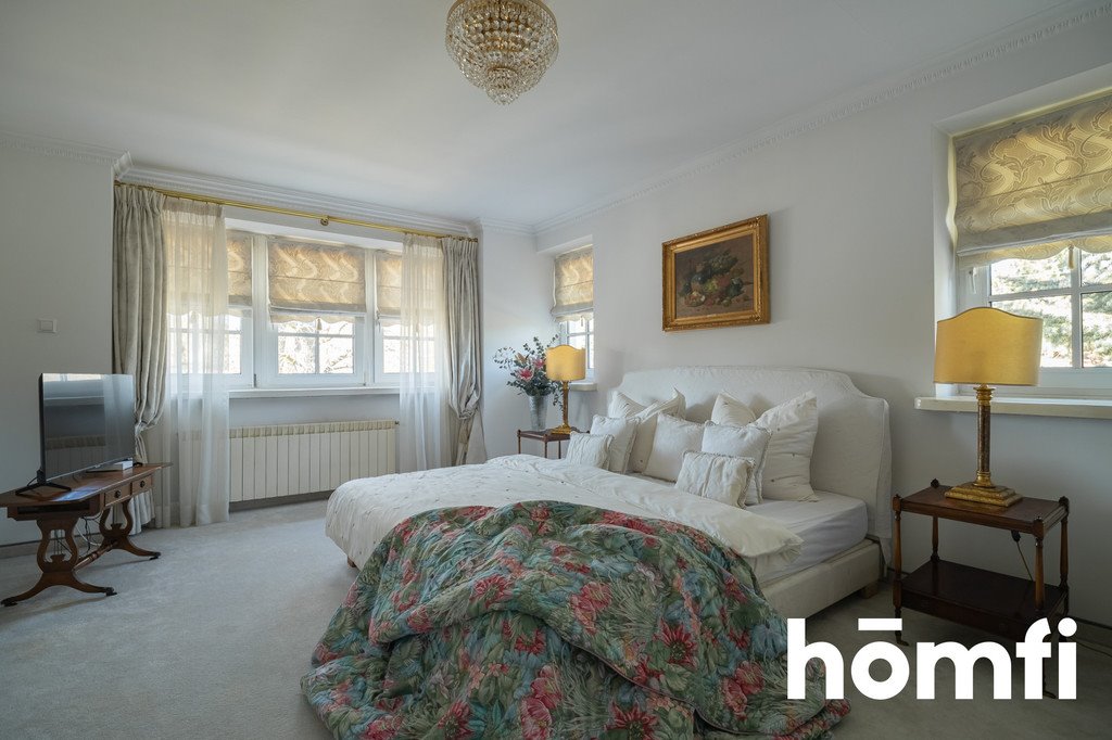 Przestronny dom 327 m² z garażem, kameralne Łomianki - polecam! Łomianki, Partyzantów  328m2 Foto 1