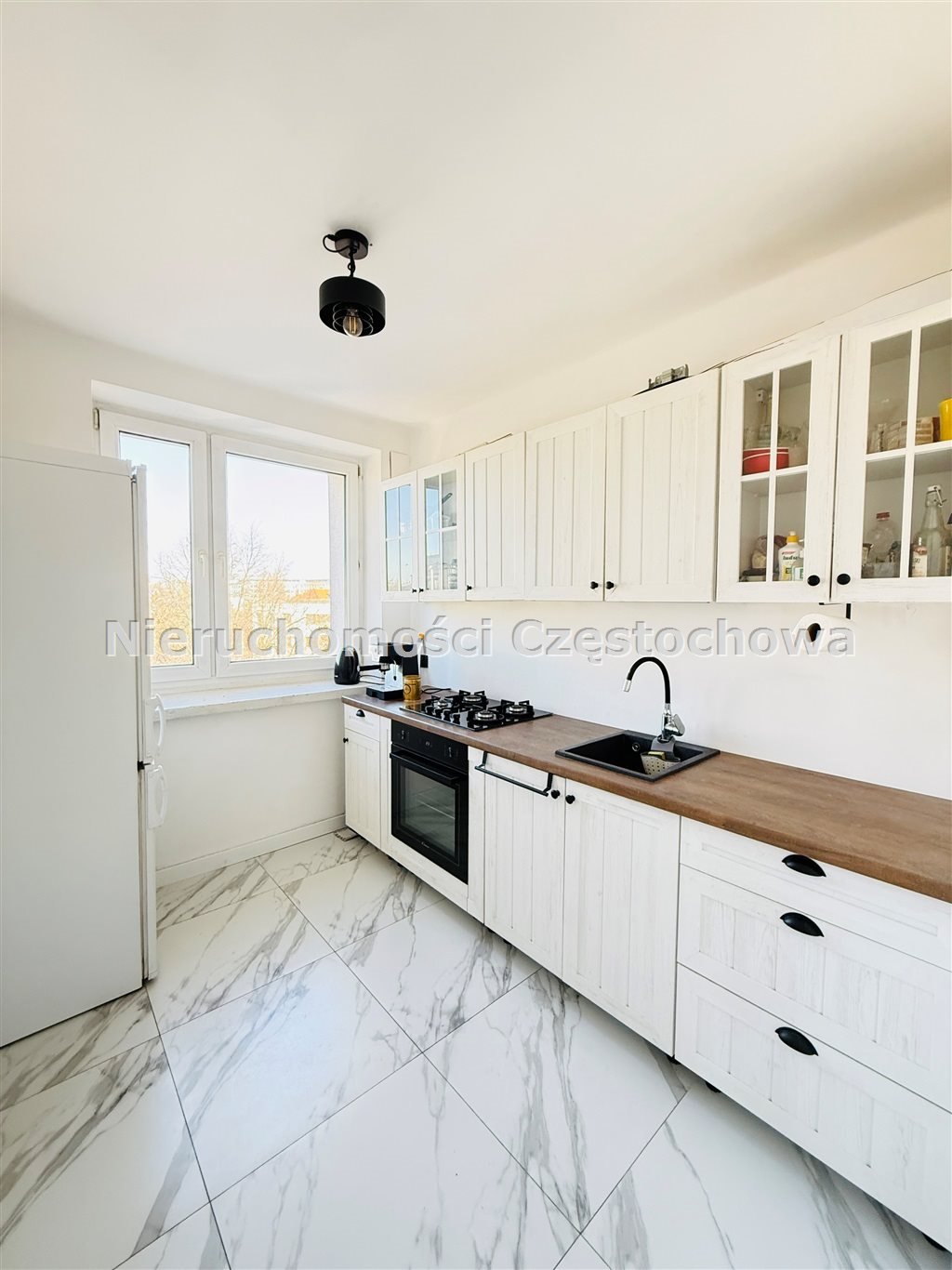 Funkcjonalne 44m2 w Tysiącleciu, blisko uczelni i centrum Częstochowa, Tysiąclecie  44m2 Foto 1