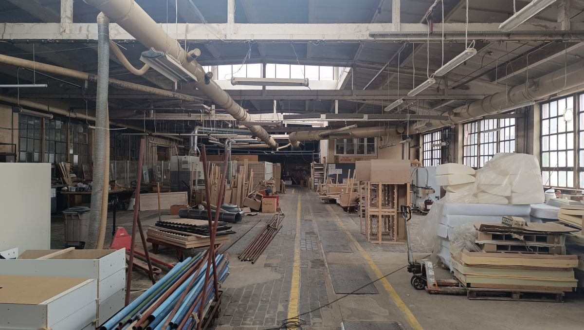 Hala produkcyjna 1110 m2 z biurami i wiatą w Gdyni Gdynia, Chylonia, Bolesława Krzywoustego  1 110m2 Foto 1