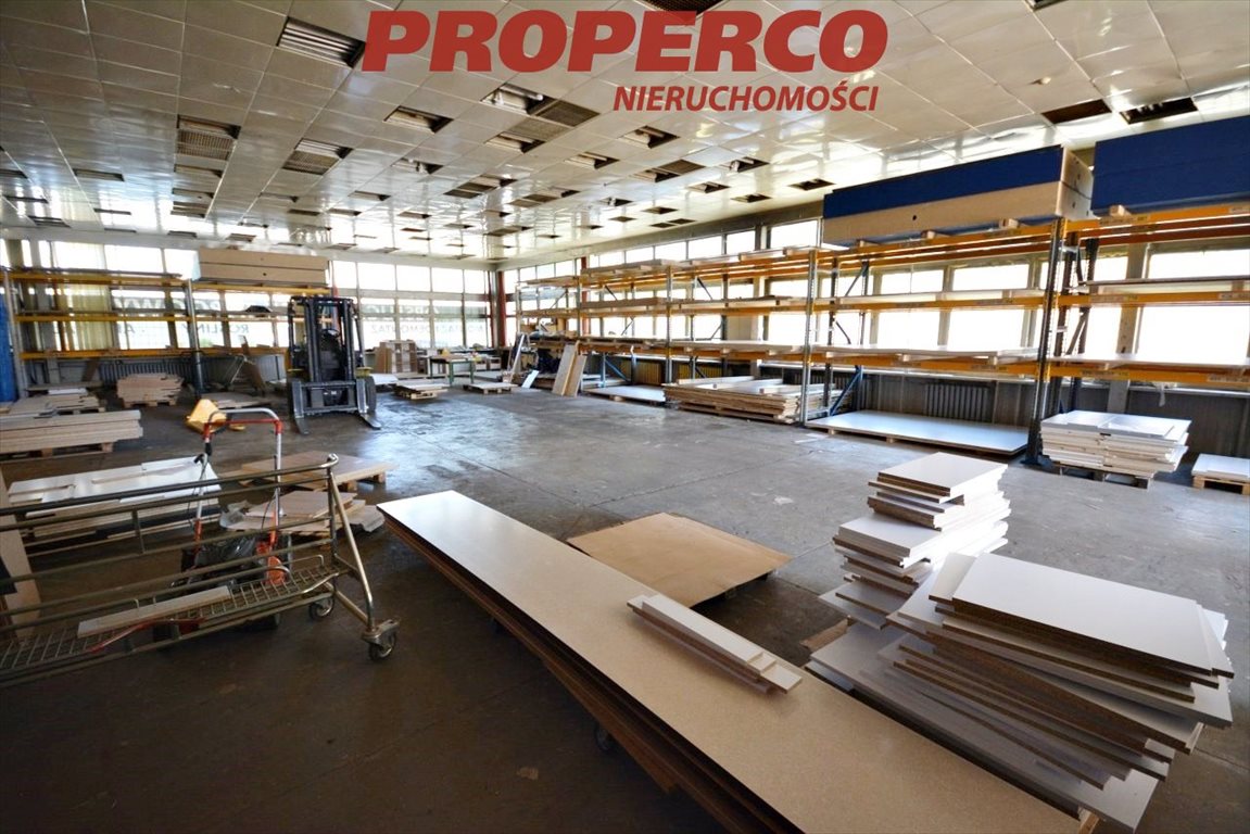 Zapraszam do wynajmu magazynu 753 m² z biurami, ogrzewaniem i ogrodzonym terenem Kielce, Niewachlów Pierwszy  754m2 Foto 1