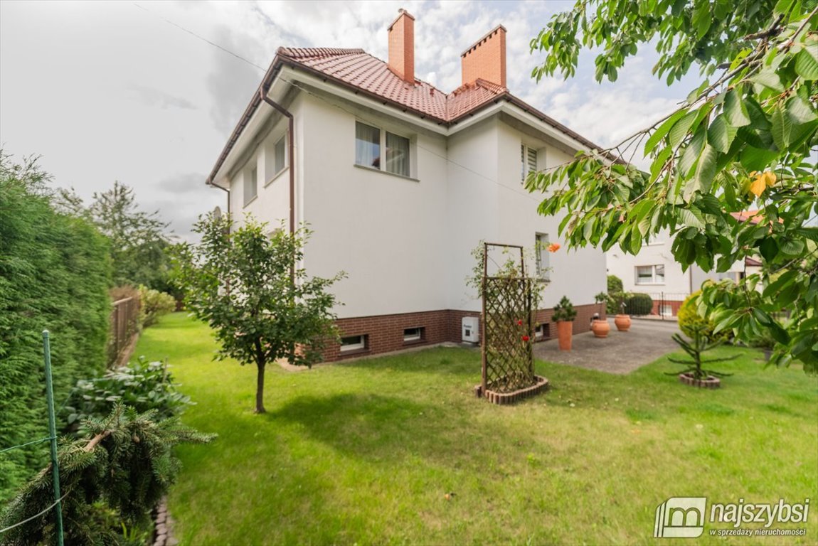 Dom wolnostojący 200 m2 z ogrodem i niskimi kosztami Nowogard, Centrum  200m2 Foto 1