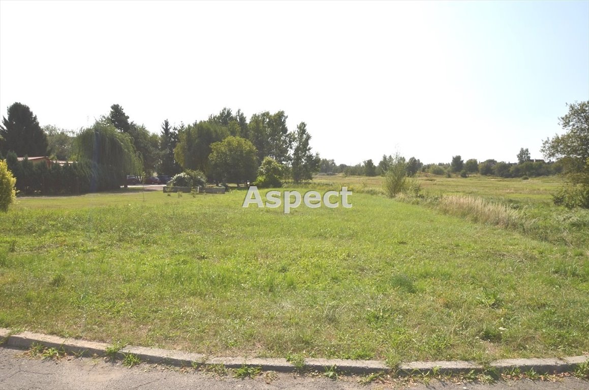 Działka budowlana na sprzedaż Bobrowniki, Dobieszowice  1 073m2 Foto 1