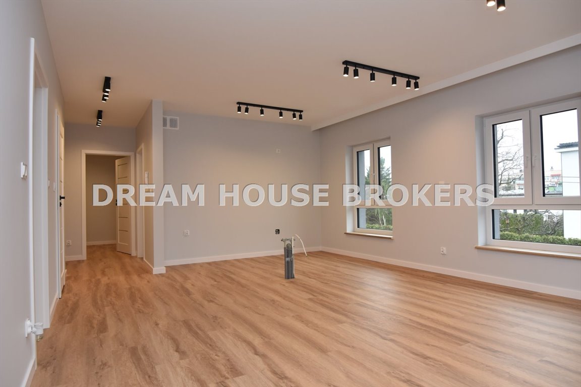 Nowe 65 m² mieszkanie z balkonem i miejscem parkingowym Dębica, Cmentarna  65m2 Foto 1