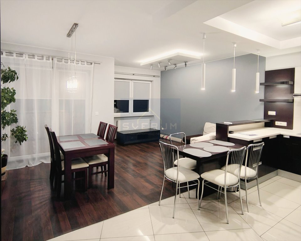 Mieszkanie trzypokojowe na sprzedaż Częstochowa  74m2 Foto 1