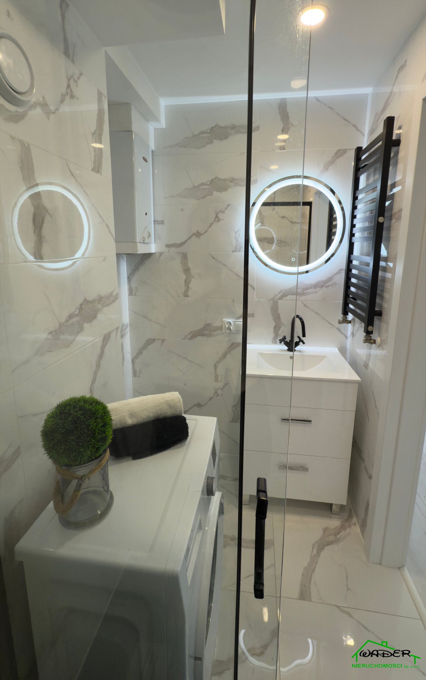 Mieszkanie trzypokojowe na sprzedaż Tychy, D  50m2 Foto 1