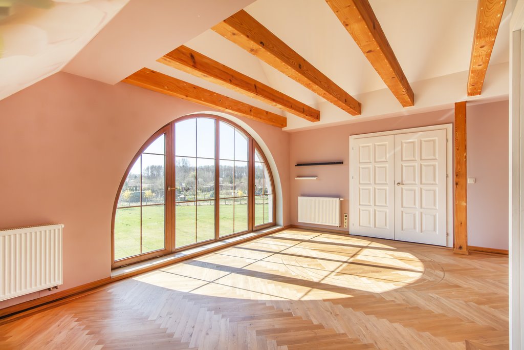 Przestronny dom z dużą działką i garażem w Szprotawie Szprotawa, Parkowa  268m2 Foto 1