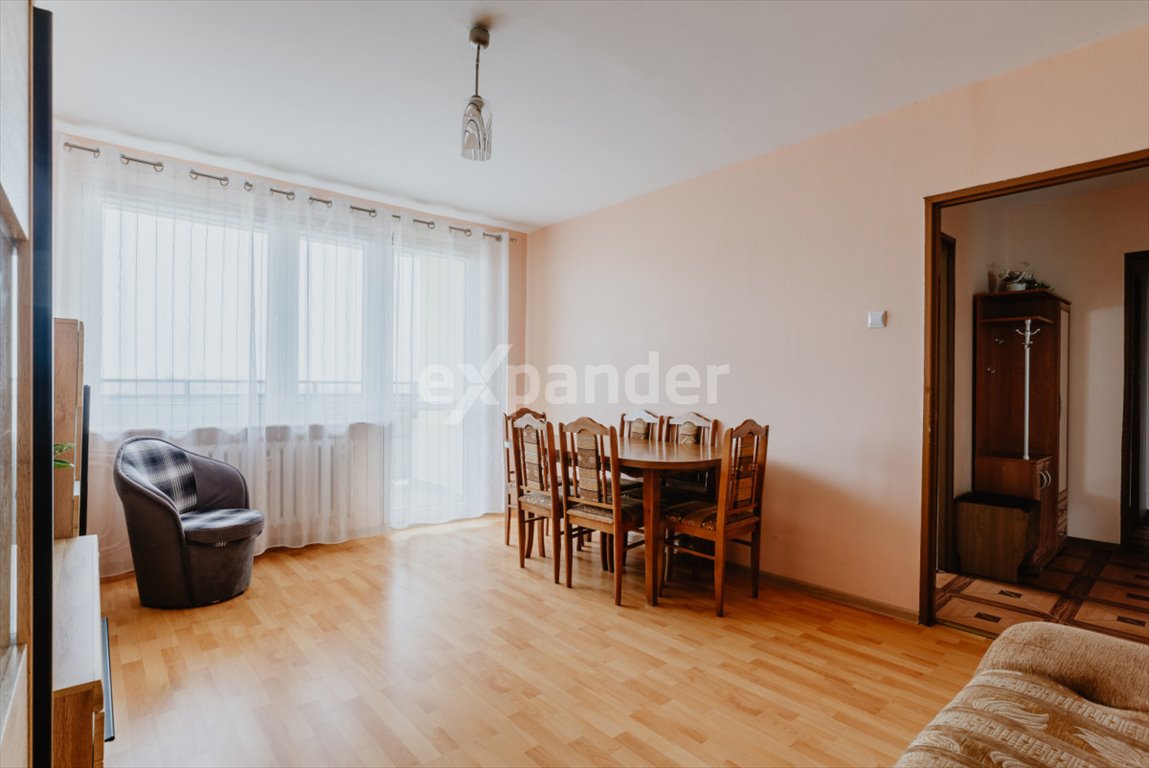 Mieszkanie trzypokojowe na sprzedaż Łęczna, Armii Krajowej  70m2 Foto 1