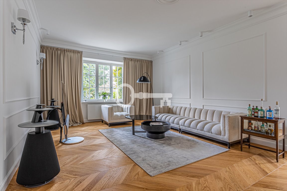 Przestronna willa po remoncie, 4 sypialnie, garaż 3 auta Konstancin-Jeziorna, Lipowa  390m2 Foto 1