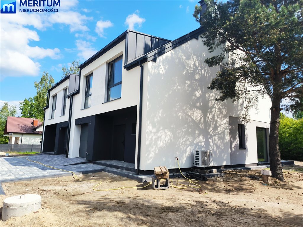 Przestronny bliźniak z garażem, ogrzewaniem podłogowym i panelami fotowoltaicznymi Żelechów  161m2 Foto 1