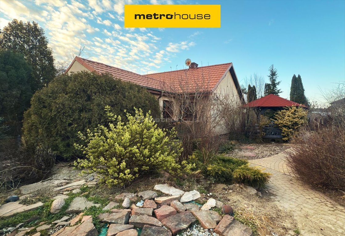 Do sprzedania dom z ogrodem i tarasami w Huta Żabiowolska Huta Żabiowolska  138m2 Foto 1
