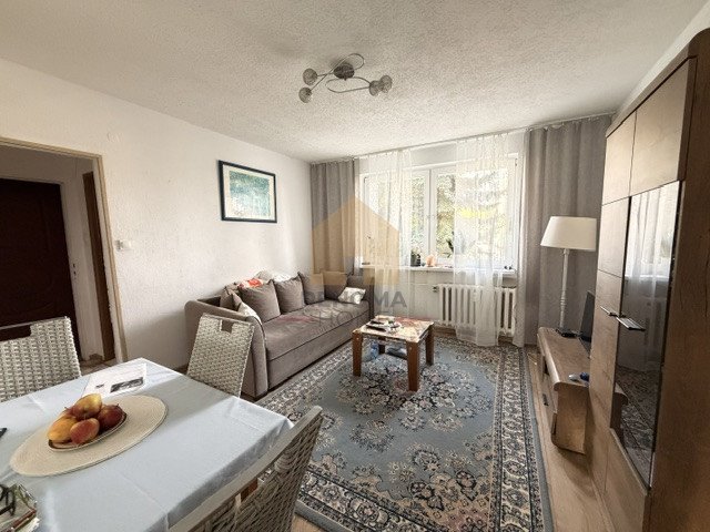 Na sprzedaż komfortowe 3-pokojowe mieszkanie z balkonem w Wałbrzychu Wałbrzych  45m2 Foto 1
