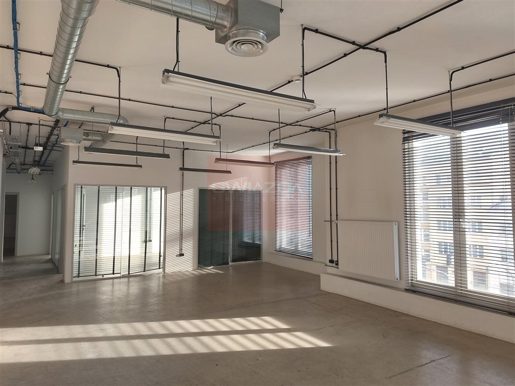 Nowoczesny lokal biurowy 392 m² w Warszawie, Praga Warszawa, Praga-Południe  392m2 Foto 1