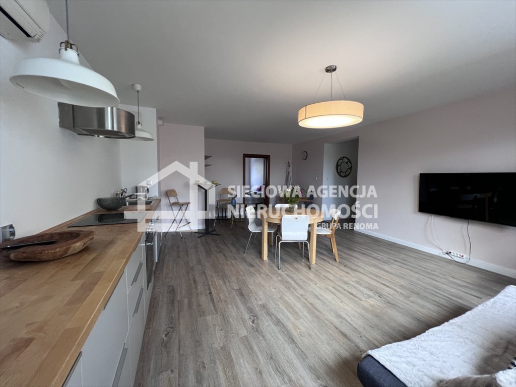 Nowoczesne 2-pokojowe mieszkanie z panoramicznym widokiem - Gdynia Gdynia, Śródmieście, Kaszubski  80m2 Foto 1