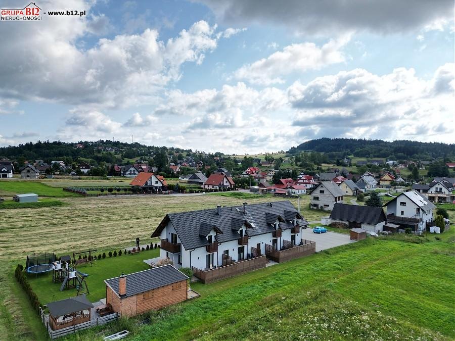 Na sprzedaż przestronny dom z pensjonatem 500 m² w Zubrzycy Górnej Zubrzyca Górna, Zubrzyca Górna, Zubrzyca Górna  500m2 Foto 1