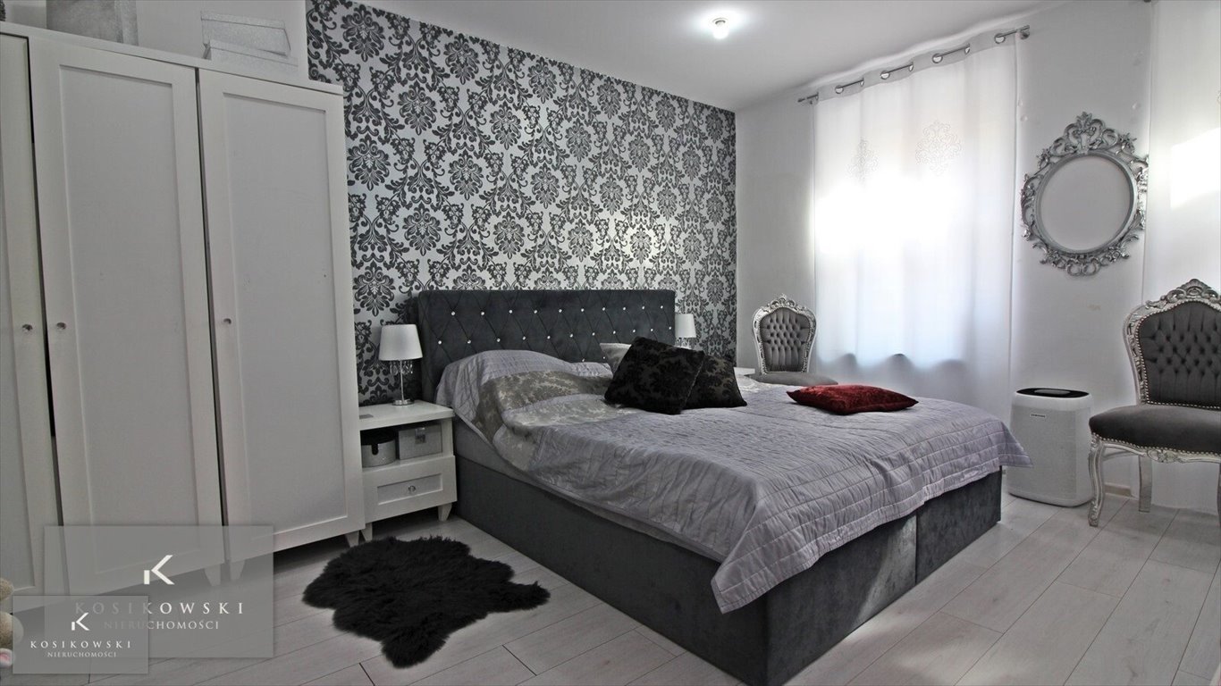 Do sprzedania przestronne 128 m² mieszkanie z tarasem i potencjałem Namysłów, centrum  128m2 Foto 1