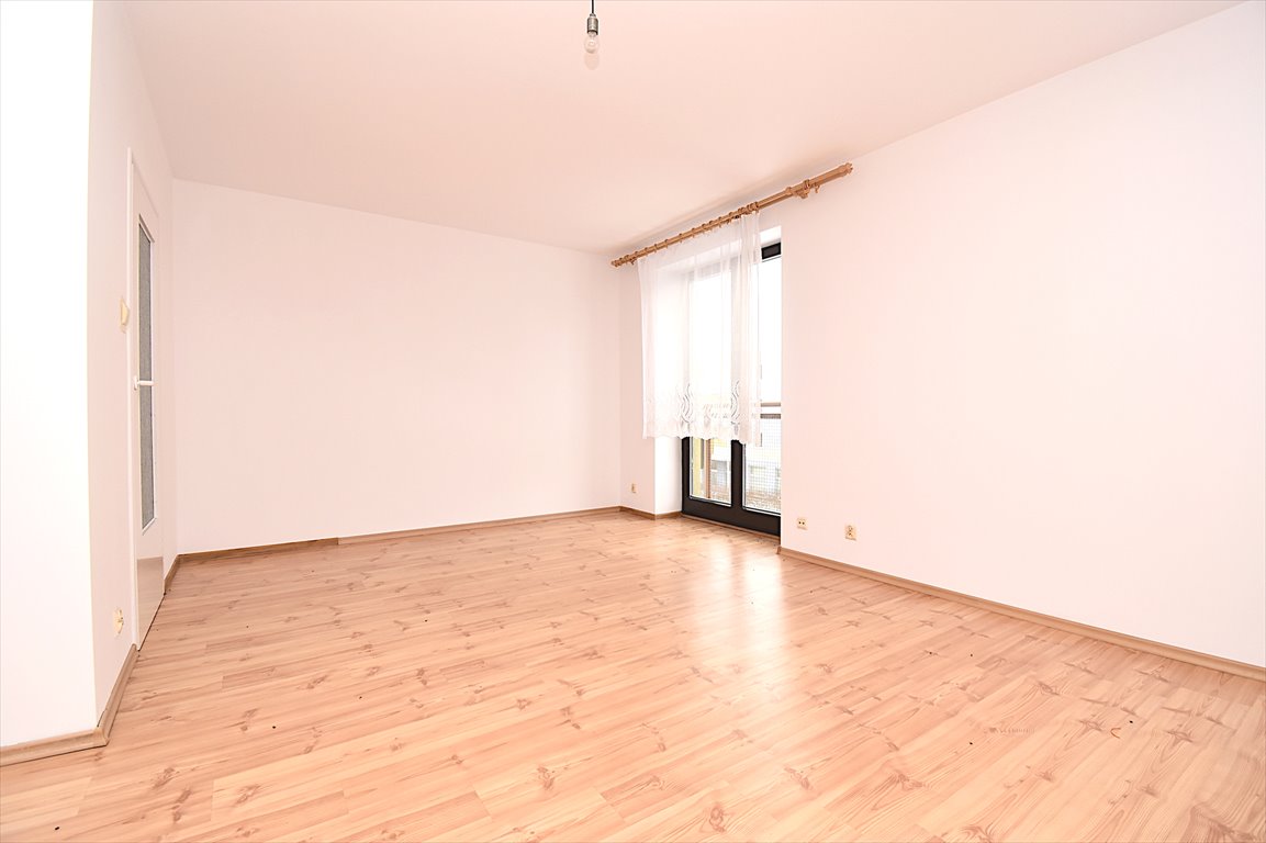 Gotowe do aranżacji 43 m² z balkonem i piwnicą - polecam! Puławy, Kołłątaja  43m2 Foto 1