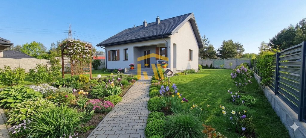 Nowoczesny dom z ogrzewaniem pompa ciepła, garażem i tarasem Kończyce-Kolonia  93m2 Foto 1