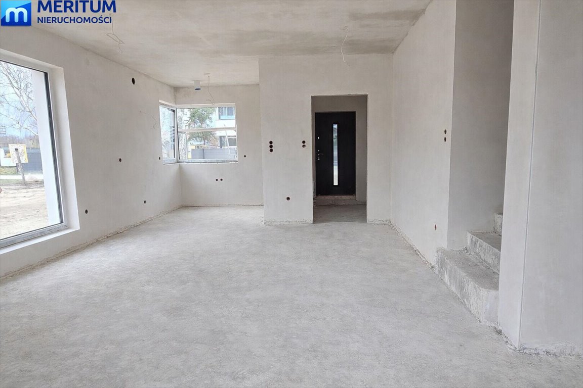 Nowoczesny dom dwulokalowy 130 m2 z ogrodem w Mościskach Mościska  130m2 Foto 1