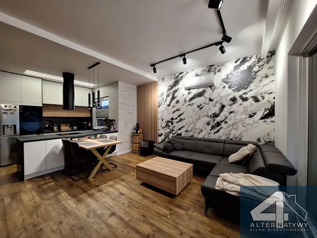 Zapraszam do obejrzenia domu 131 m² z garażami w Piotrkowie Piotrków Trybunalski, Malinowa 32  131m2 Foto 1
