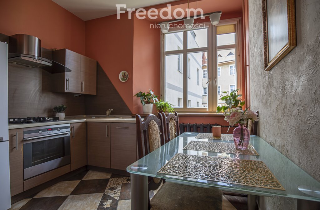 Mieszkanie dwupokojowe na sprzedaż Brzeg, Chopina  41m2 Foto 1