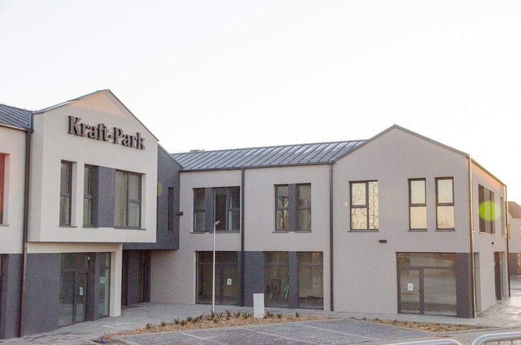 Nowoczesny lokal usługowy 228 m2 w Kraft-Park, Plewiska Plewiska  228m2 Foto 1