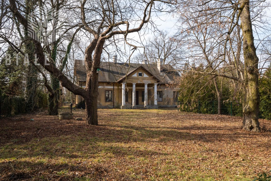 Stylowy dworek z 1898 r. z 10 pokojami i garażem podziemnym Grodzisk Mazowiecki, Szczęsna  450m2 Foto 1