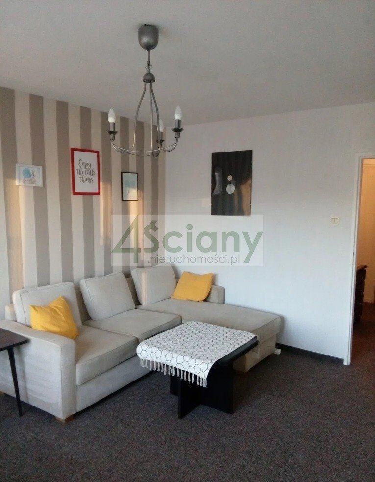 Do sprzedania 2-pokojowe mieszkanie 42 m² z balkonem w centrum Warszawy Warszawa, Śródmieście, Widok  42m2 Foto 1