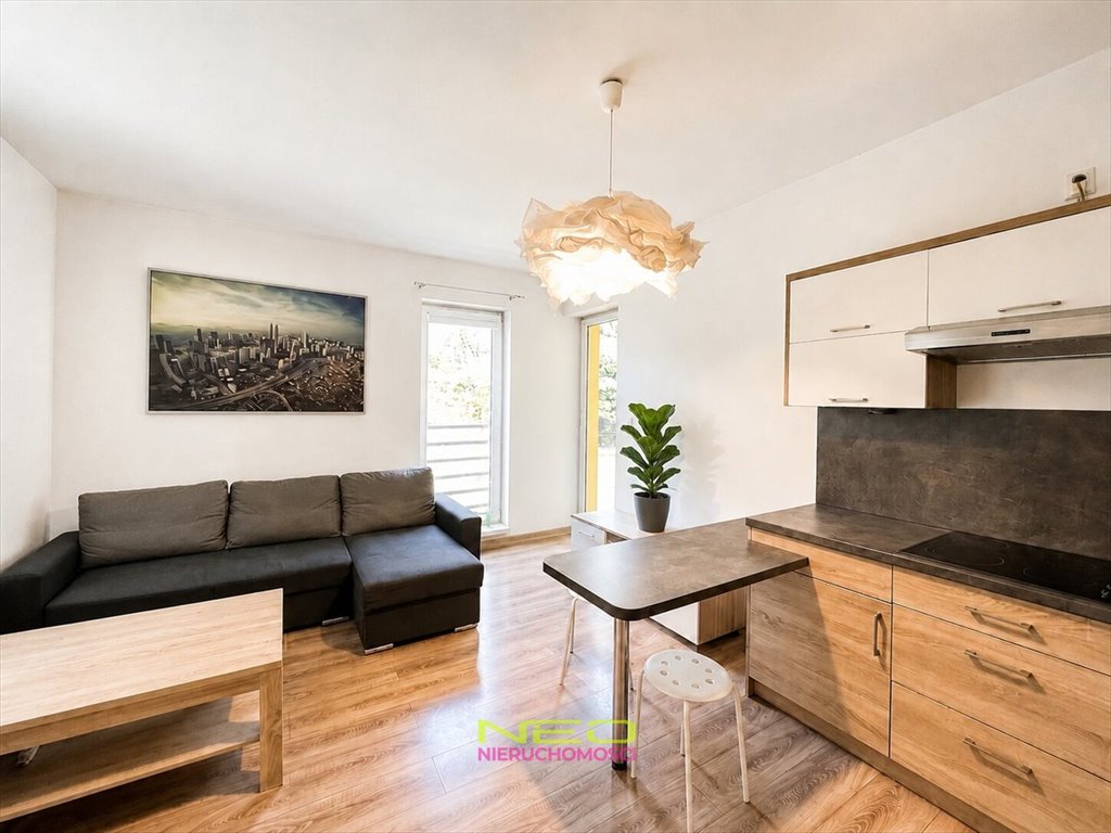 Umeblowane 42,5 m² w Częstochowie - balkon i garaż Częstochowa, Parkitka  43m2 Foto 1