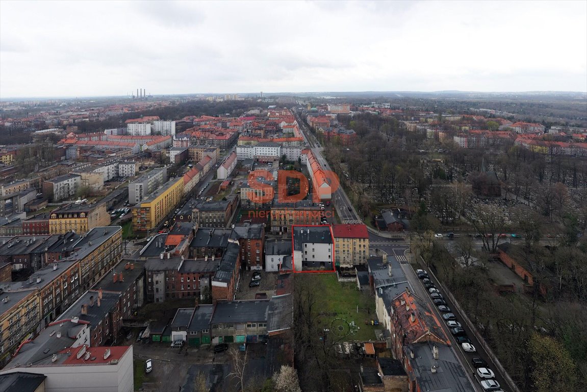 Gotowe 2-pokojowe mieszkanie po remoncie na parterze z widokiem na osiedle Bytom, Piekarska  35m2 Foto 1