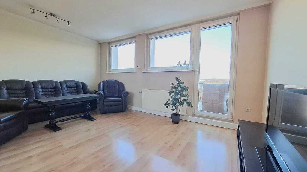 Przestronne 3 pokoje z balkonem i piwnicą w Sulechowie Sulechów  56m2 Foto 1