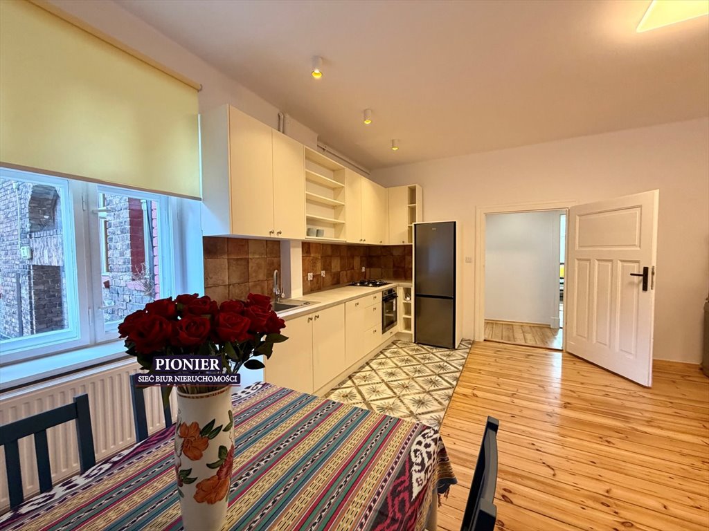 Przestronne 78 m² w Nikiszowcu - styl i komfort polecam Katowice, Nikiszowiec, Odrowążów  78m2 Foto 1