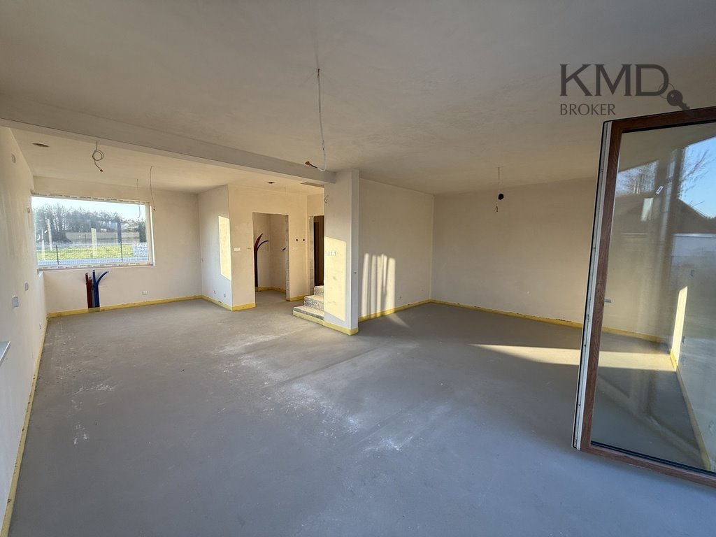 Polecam przestronny dom 138 m² z garażem, ogrzewaniem podłogowym i nowoczesnym wykończeniem Niedrzwica Duża  153m2 Foto 1