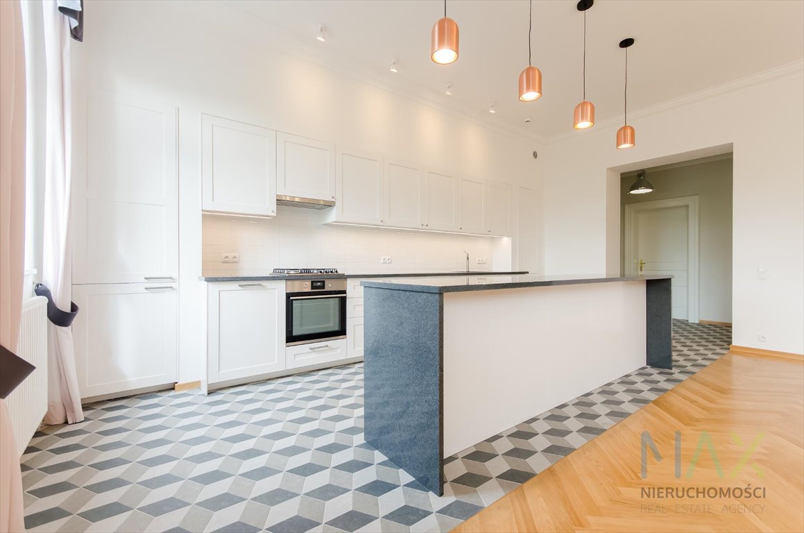 Przestronne 5-pokojowe mieszkanie z tarasem i widokiem na Planty Kraków, Stare Miasto, Basztowa  171m2 Foto 1