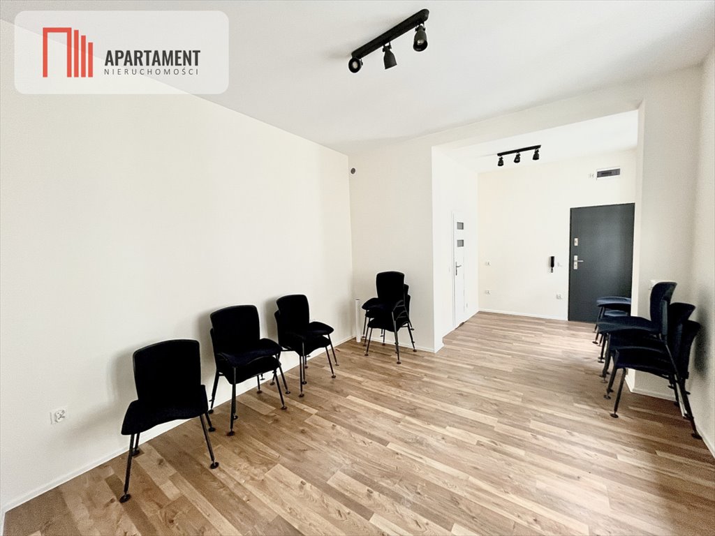 Na wynajem przestronny lokal 25,5 m² w centrum Bydgoszczy Bydgoszcz  26m2 Foto 1