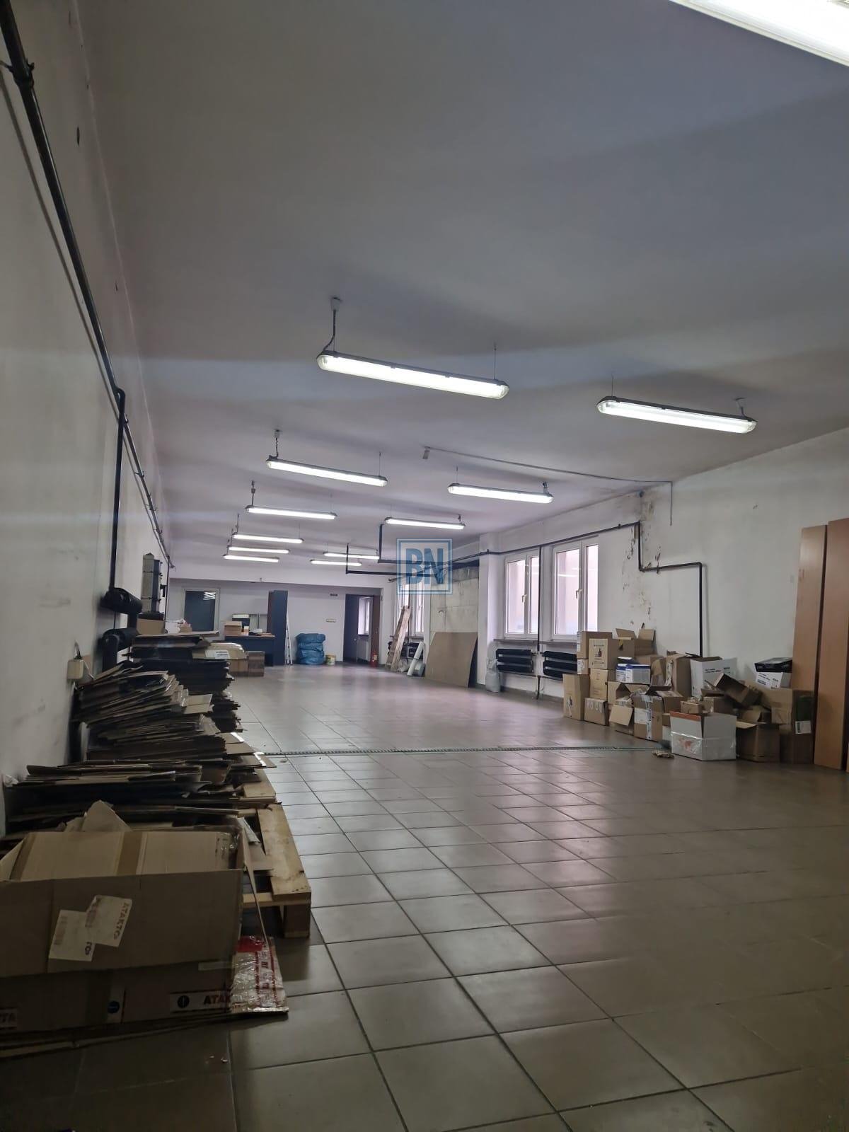 Lokal użytkowy na wynajem Gliwice  220m2 Foto 1