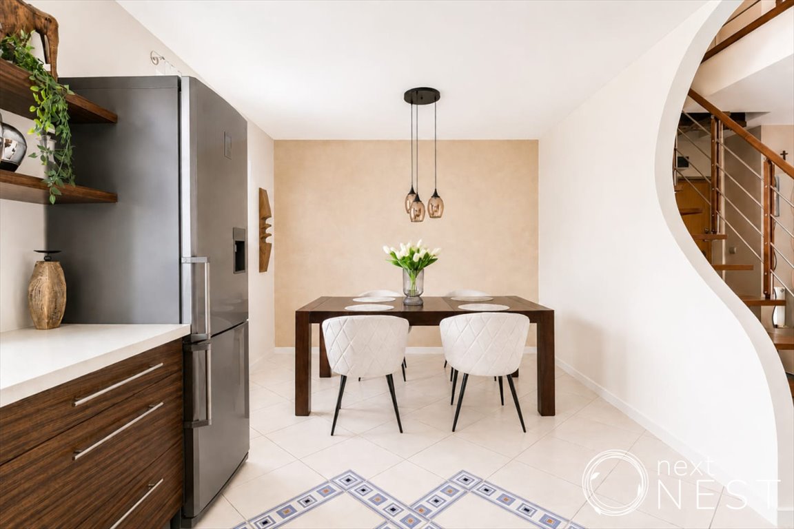 Do sprzedania przestronne 3-pokojowe mieszkanie 112 m² w Piasecznie Piaseczno  112m2 Foto 1