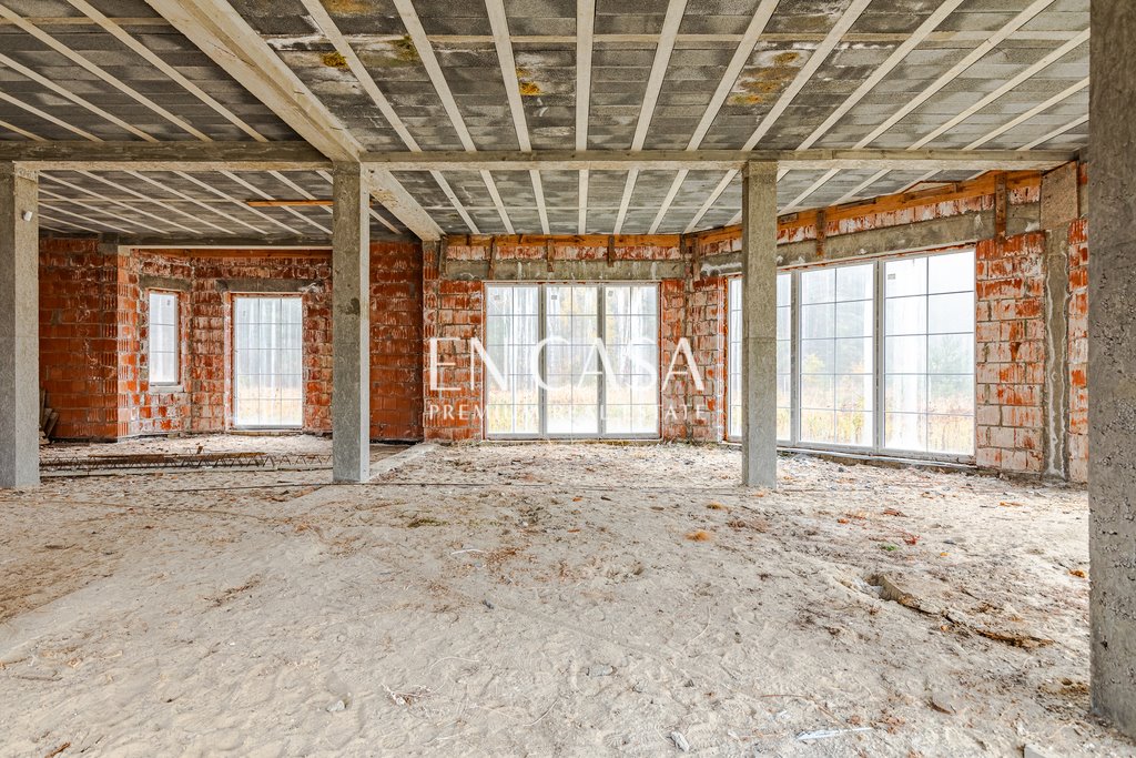 Lokal użytkowy na sprzedaż Sierzchów  820m2 Foto 3