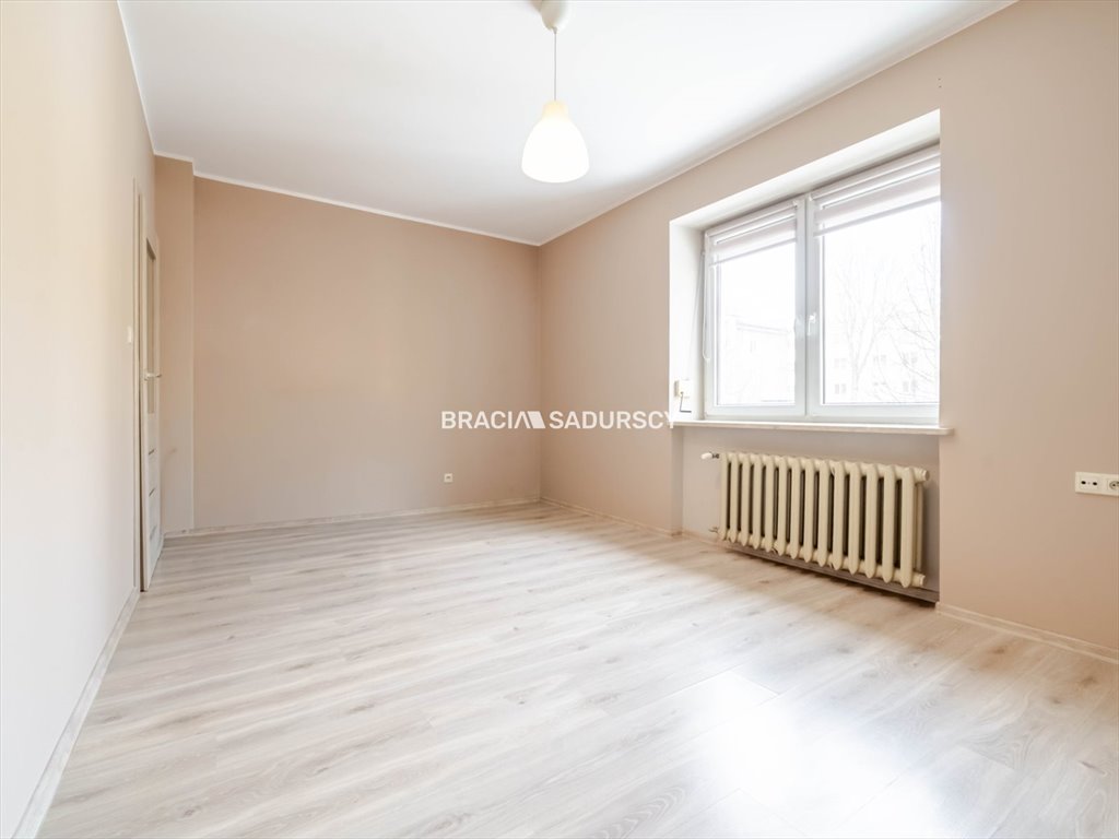 Przestronne 2 pok. po remoncie z piwnicą i pełnym wyposażeniem Kraków, Nowa Huta, os. Ogrodowe  45m2 Foto 1