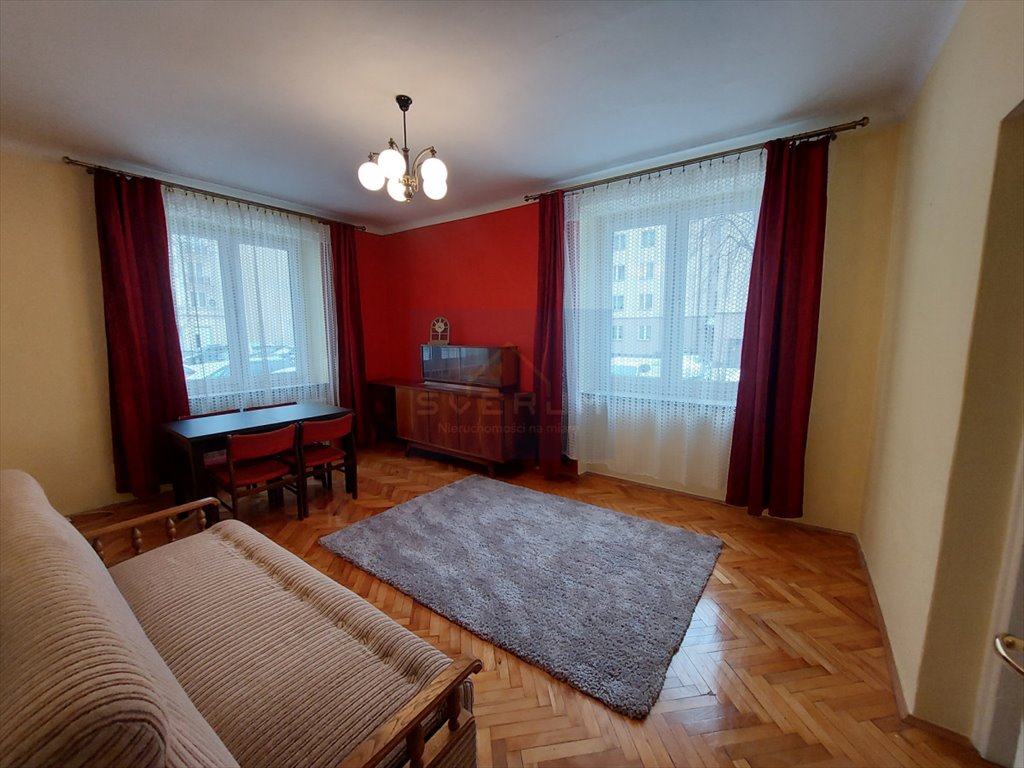 Mieszkanie dwupokojowe na wynajem Częstochowa, Śródmieście  48m2 Foto 2