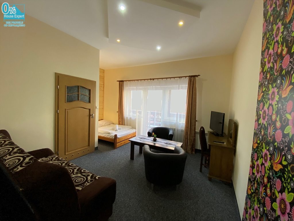 Pensjonat z restauracją w centrum Krynicy-Zdrój, 1000 m2 Krynica-Zdrój  1 056m2 Foto 1