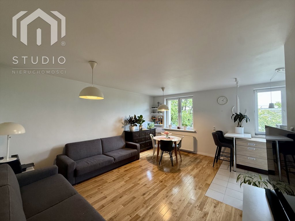 Mieszkanie trzypokojowe na sprzedaż Bielsko-Biała, Tadeusza Rychlińskiego  59m2 Foto 1