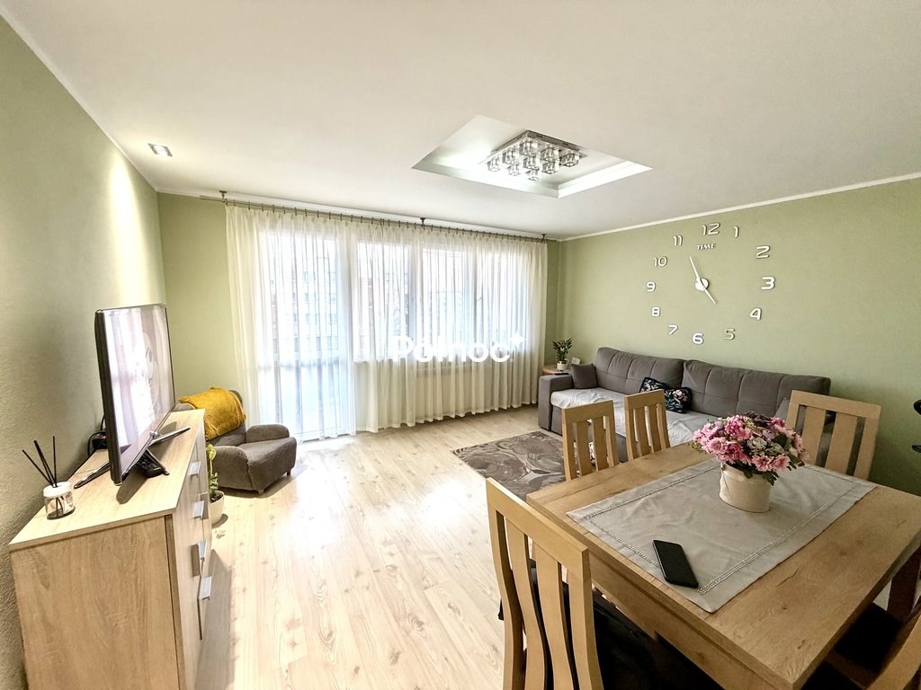Na sprzedaż przestronne 3-pokojowe mieszkanie 61 m² z balkonem w Ostrowcu Ostrowiec Świętokrzyski, os. Pułanki  61m2 Foto 1