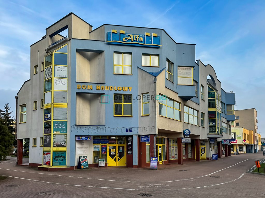 Na sprzedaż lokal usługowy 34 m² w Domu Handlowym ALFA Suwałki Suwałki, Utrata 2c  34m2 Foto 1